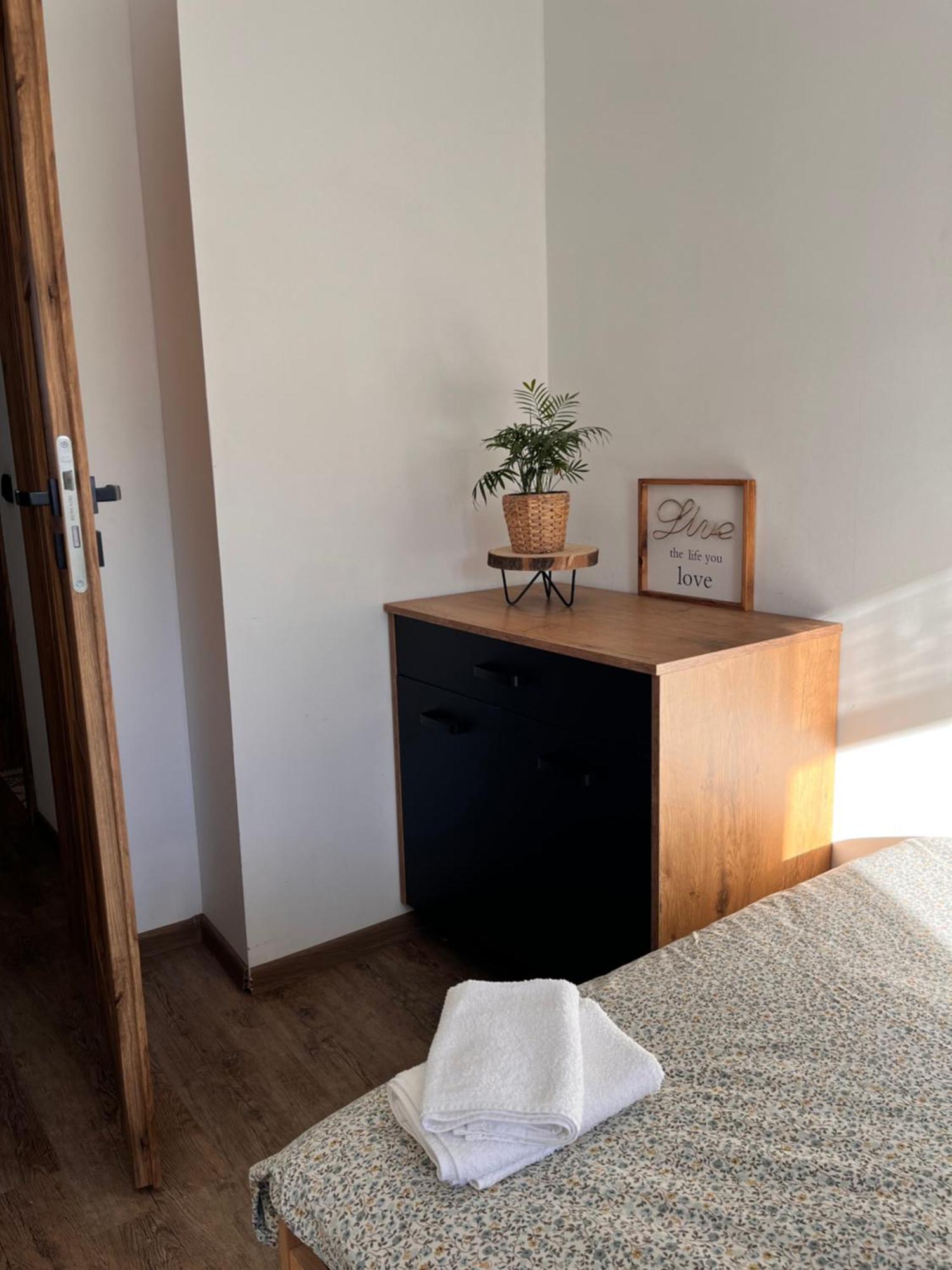 אוז'יש Apartament Numer 1, Dwie Sypialnie Dwa Lozka מראה חיצוני תמונה